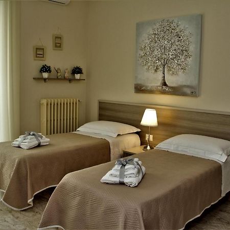 מונטסקליוזו Casa Vacanze Civico 32 מראה חיצוני תמונה